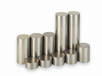 Blok Amplitudo Jarak Aluminium Astm